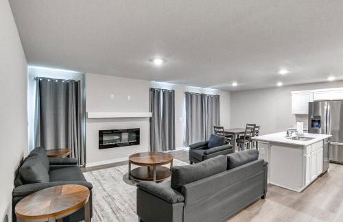 1 Mi to Golf Quiet Waukee Home with Fireplace! - Foto 4