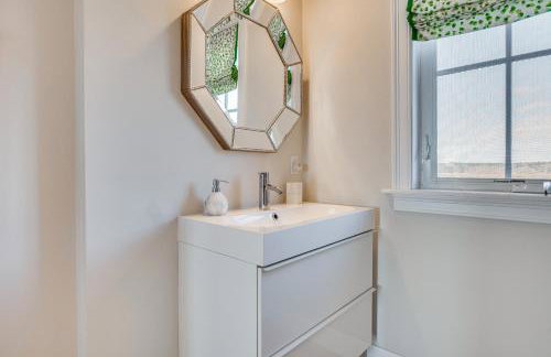 Walk to Rye Harbor State Park Home with Ocean Views - Foto 21