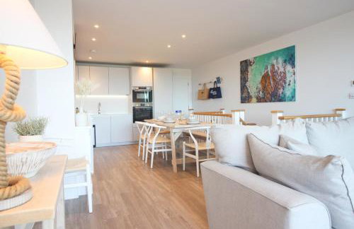 Coastal apartment sea views - Foto 8