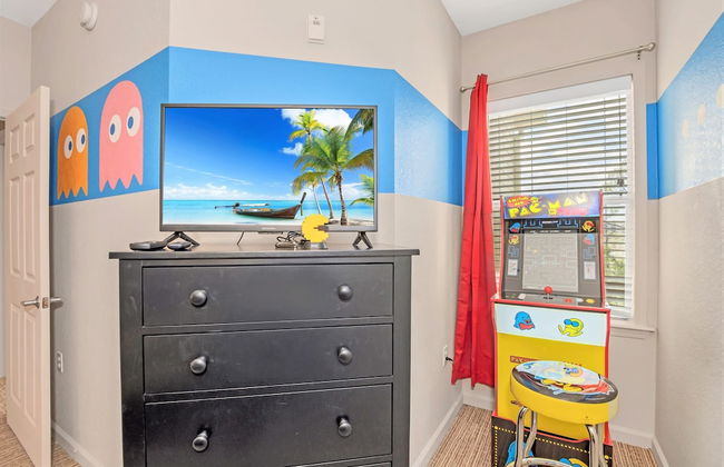 3BR Condo - Hot Tub Games Pool - Near Disney - Foto 17