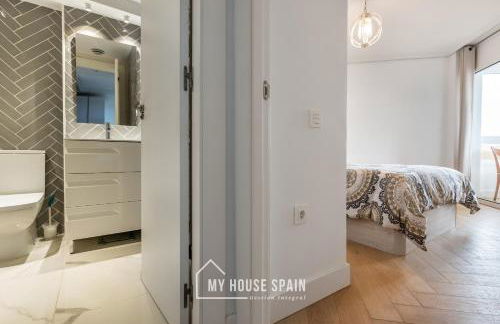 MyHouseSpain - Primera línea de playa con parking - Foto 16