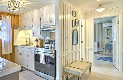 Stylish and Cozy Cabin, Walking Distance to Big Bass Lake - Foto 19