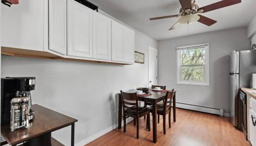 Tranquil 2BR Apt Mpls - 8075 Apt 3 - Foto 2