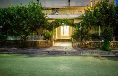 Mitrou Vasiliki Studios - Photo 2