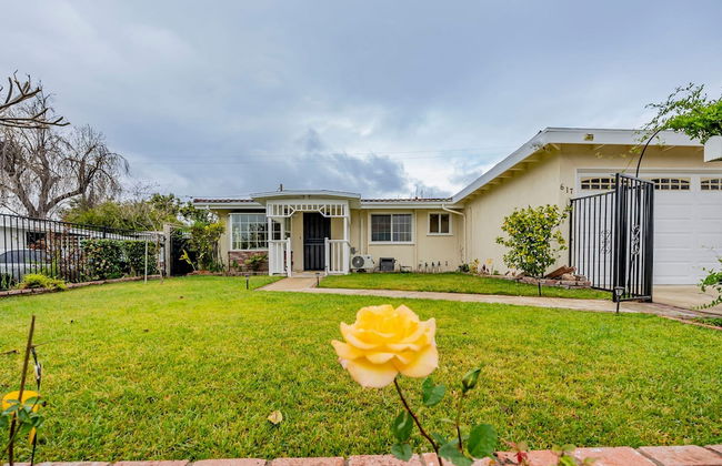 Modern Luxury in San Gabriel Valley Retreat - Foto 3