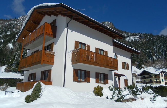 Molvenolago Apartments - Photo 1