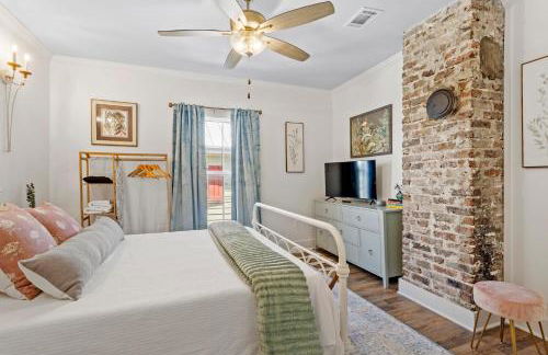 Old Spanish House Suite C Downtown Retreat - Photo 19