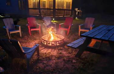 Luxury Lodge on 40 Private Acres • HUMM Sauna • Party Barn • - Foto 62