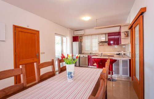 Apartmani Marina - Photo 29