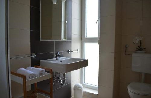 Villa Antea - modern house with pool - Foto 32