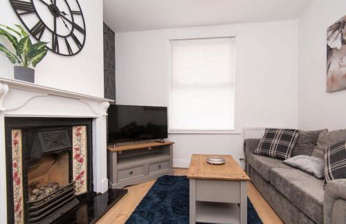 Modern 3 Bedroom Home in Central Rugby w Parking - Foto 1