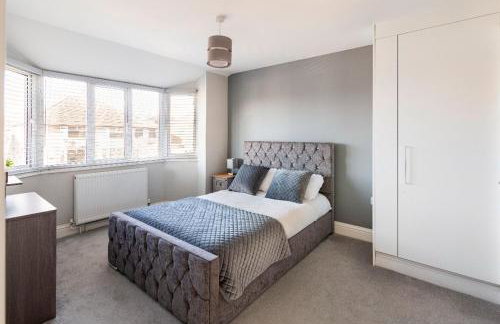 Luxury House 4 ensuite bedrooms, free parking ,wifi - Foto 9