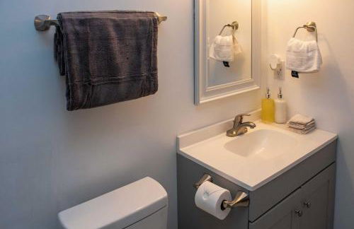 Home with Hot Tub, Playset and Grills in Clarksville! - Foto 13