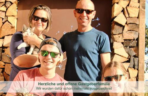 Chalet - Ferienwohnungen - Biohof Stöger - Panoramasüdbalkon - grandiose Aussicht auf See, Berge und Schloss Neuschwanstein - Foto 20