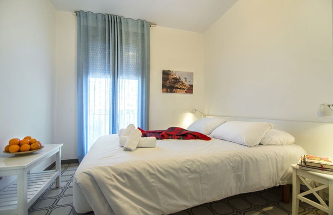 Happy People Gaudi Sant Pau - Foto 25