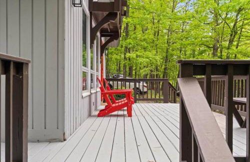 The Gingerbread House - 4 BR chalet, Sunroom, Deck, sleeps 10, modern amenities - Foto 35