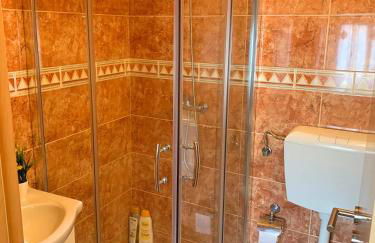 Duarte Houses - Casa T1 - com vista mar - Foto 9