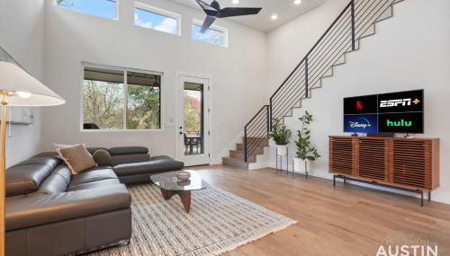 Luxurious Modernism with Private Hot Tub and Garage - Foto 3