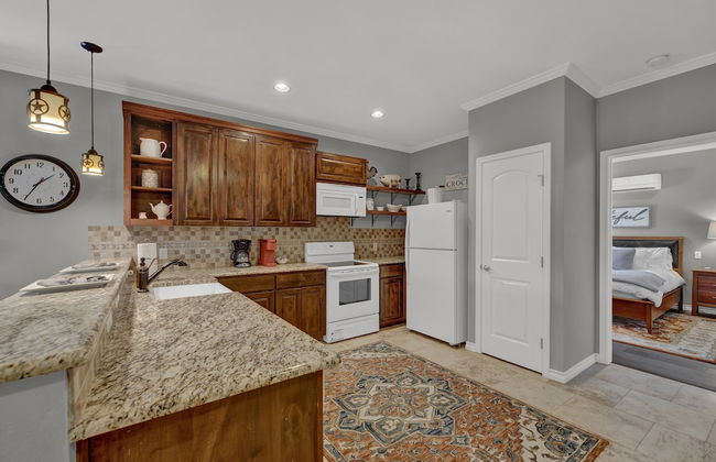 Luxurious Hill Country Retreat With Pool and Firepit! - Photo 11