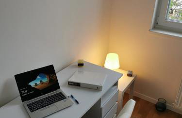 CITY CENTER PEARL #new#free reserved parking in garage elevator direct access#business and pleasure#city view&balcony&sunny&cafes&markets&tram#city center#working room#2 toliets#2 bedrooms - Photo 8