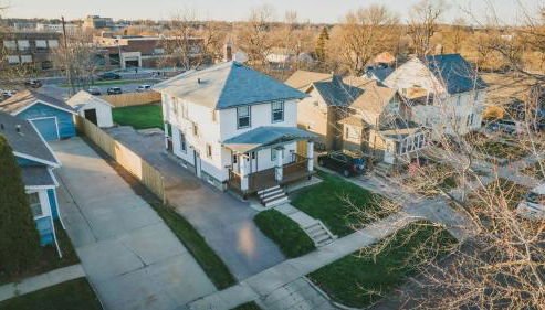 The Craftsman House - 3 min to DT & Falls Park - Foto 2, Garden