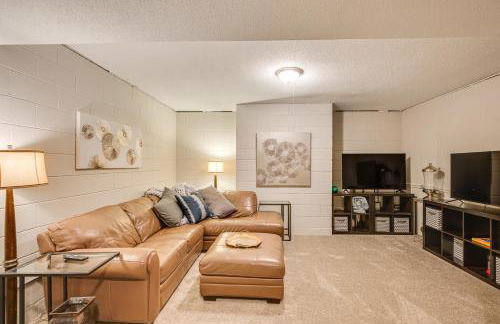 Riverfront Champlin Townhome with Deck and Water View! - Foto 18