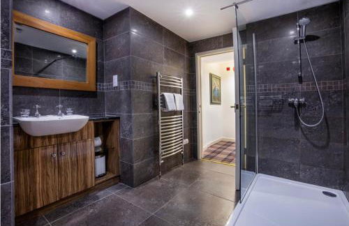 Yewfield Self Catering Apartments - Foto 22