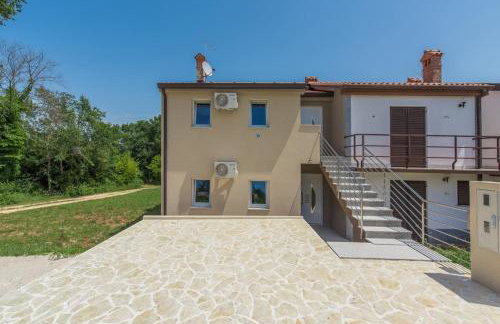 Dina Apartment - Photo 27