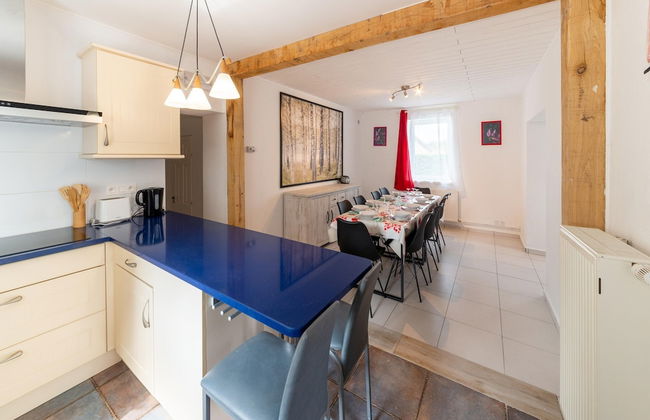 Family Villa Near Lake - Photo 16