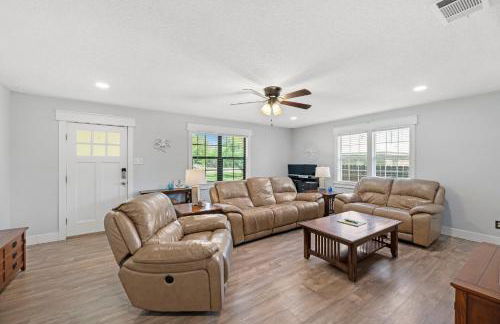 R & R's Reel Paradise 5 minutes to the harbour and 11 miles to the Beach! - Foto 4