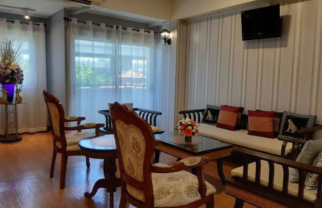 B9 Airport Resident - Photo 2