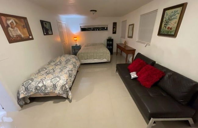 Rim Canal 'yellow House' With Canal Views & Boat Dock 1 Bedroom Cottage by RedAwning - Foto 4