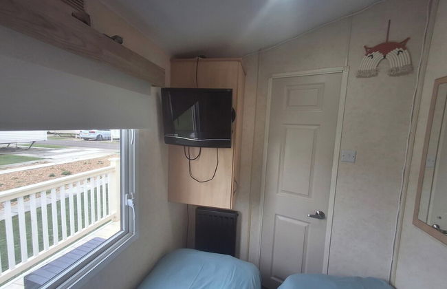3-bed Caravan, Sleeps 8, Pool & Beach - Foto 3