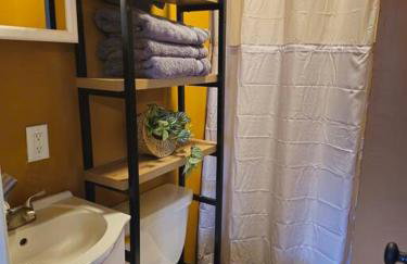 Spring Couples Getaway Hot Tub plus 500Mbps - Foto 41