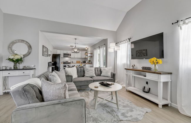 Stunning Haus With Hot Tub, Grill & Fire Pit! - Foto 1