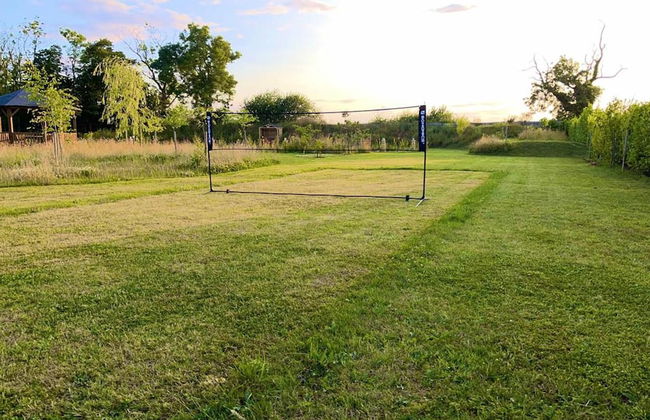 Inviting 1-bed Cabin in Newmarket - Foto 4