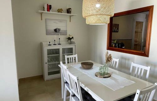 Apartamento con piscina y terraza muy cerca de la playa - Foto 38