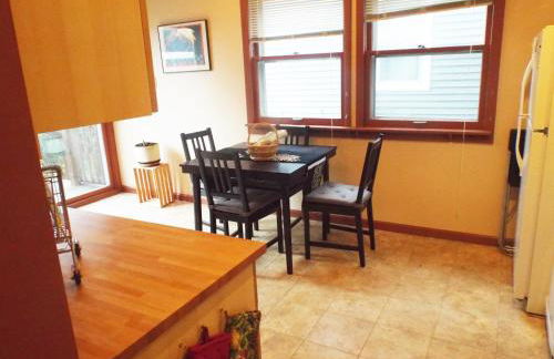 Comfortable 3 BR Craftsman Bungalow in Milwaukee's Bay View Neighborhood - Foto 13