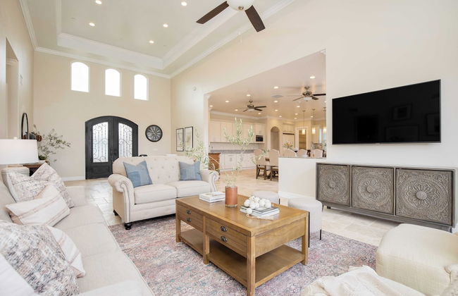 Malbec by Avantstay Incredible Estate w/ Panoramic Views & Bocce Ball Court! - Photo 28