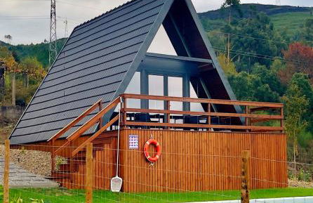Chalés Luna in rio A-Frame Romântica no Gerês com vista Rio - Foto 1
