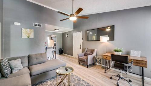 Serene 2BD Condo South Irving I18 - Foto 1