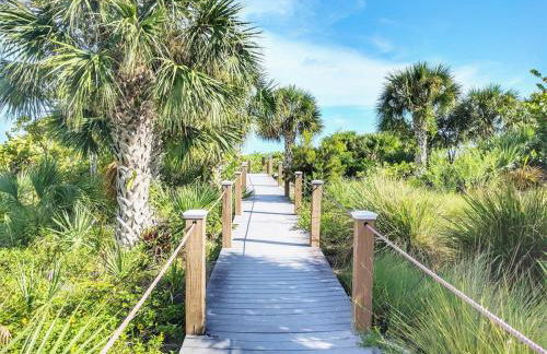 Exquisite Beachfront Residence at Shell Island Beach Club of Sanibel - Photo 15