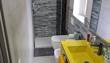 Ruffoli-Home a 300 m dal mare - Foto 2, Shower