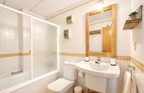 Teodosio Apartment FREE PARKING & CENTRAL AC - Photo 18