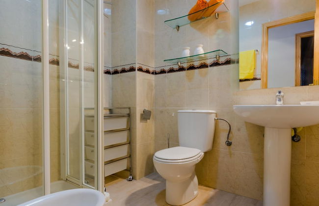 Rotonda I 88 in Conil de la Frontera - Photo 15