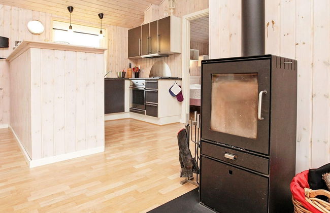 8 Person Holiday Home in Saeby - Photo 4