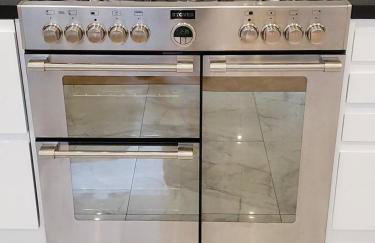 Spacious flat with a garden near tube, train, Thames and the city center - Foto 10