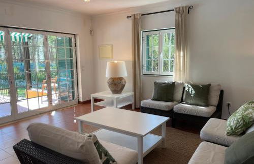 Casa dos Pinheiros - Foto 4