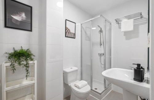 3 dormitorios, 2 baños y balcón - Foto 19