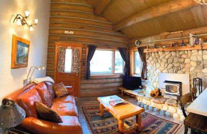 Rocky Mountains Nature Escape: Amazing Log Cabin with a Hot Tub in Darby, MT - Foto 10